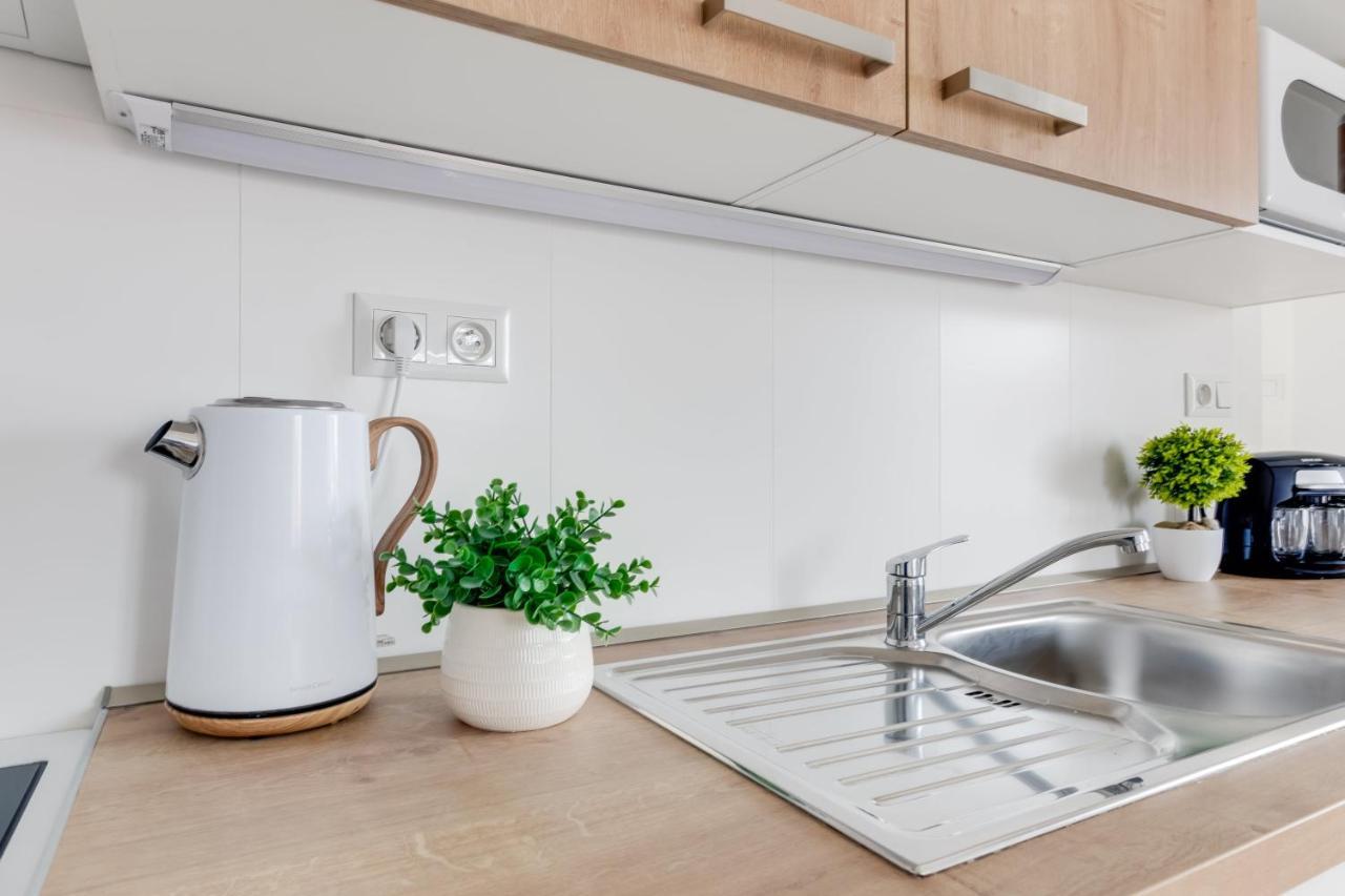Modern, Bright And Spacious Apartment Praha Exteriér fotografie
