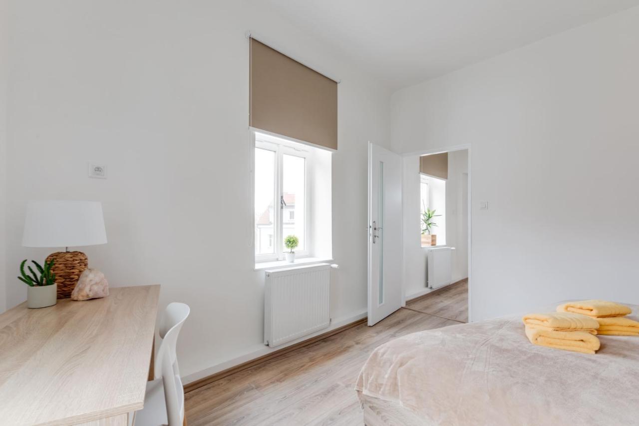 Modern, Bright And Spacious Apartment Praha Exteriér fotografie