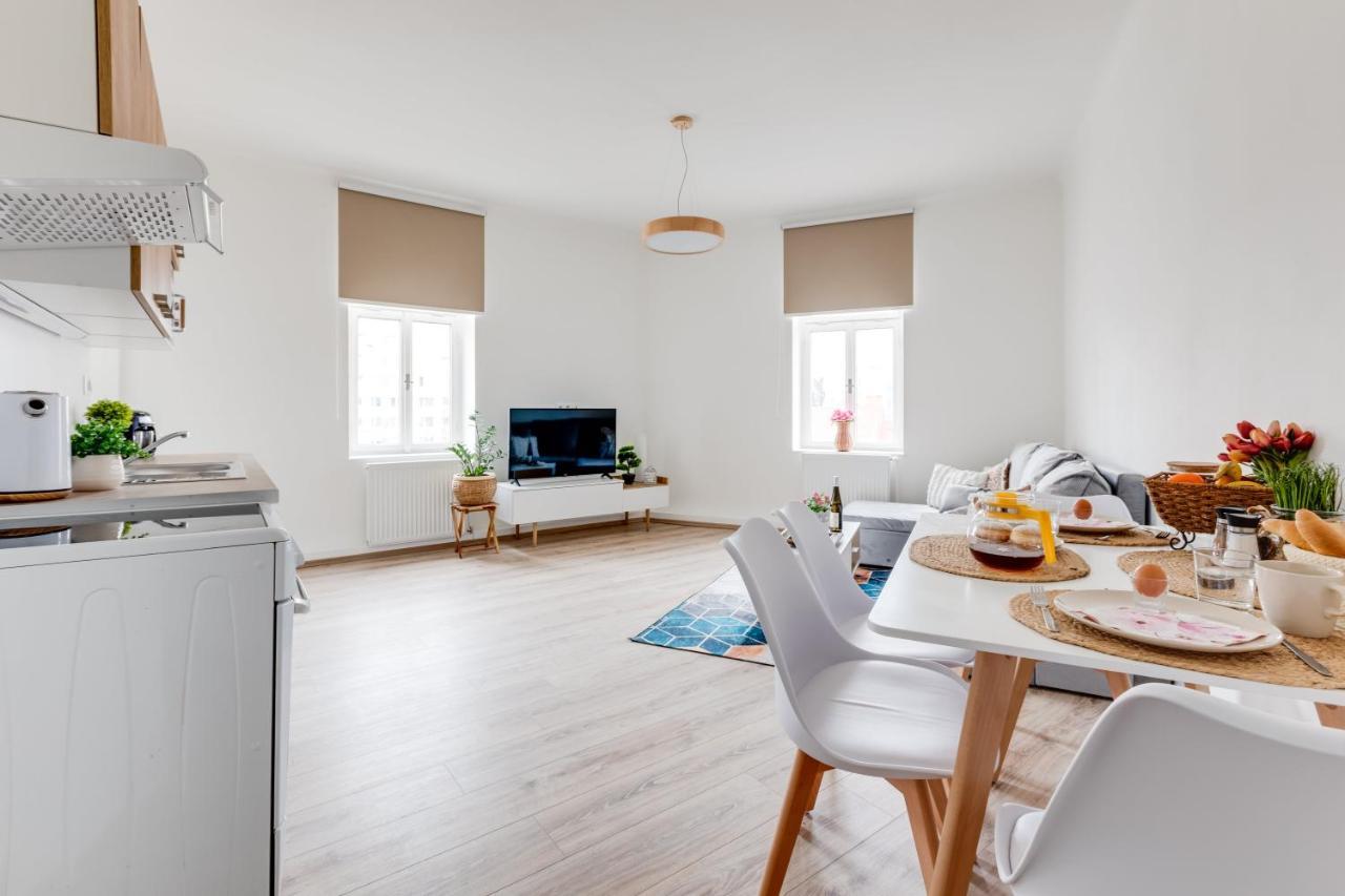 Modern, Bright And Spacious Apartment Praha Exteriér fotografie