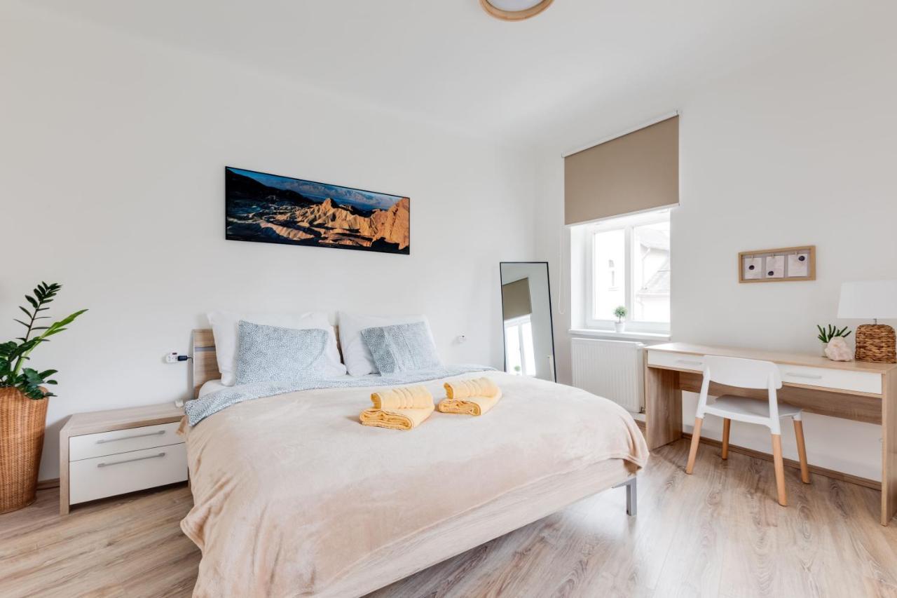 Modern, Bright And Spacious Apartment Praha Exteriér fotografie